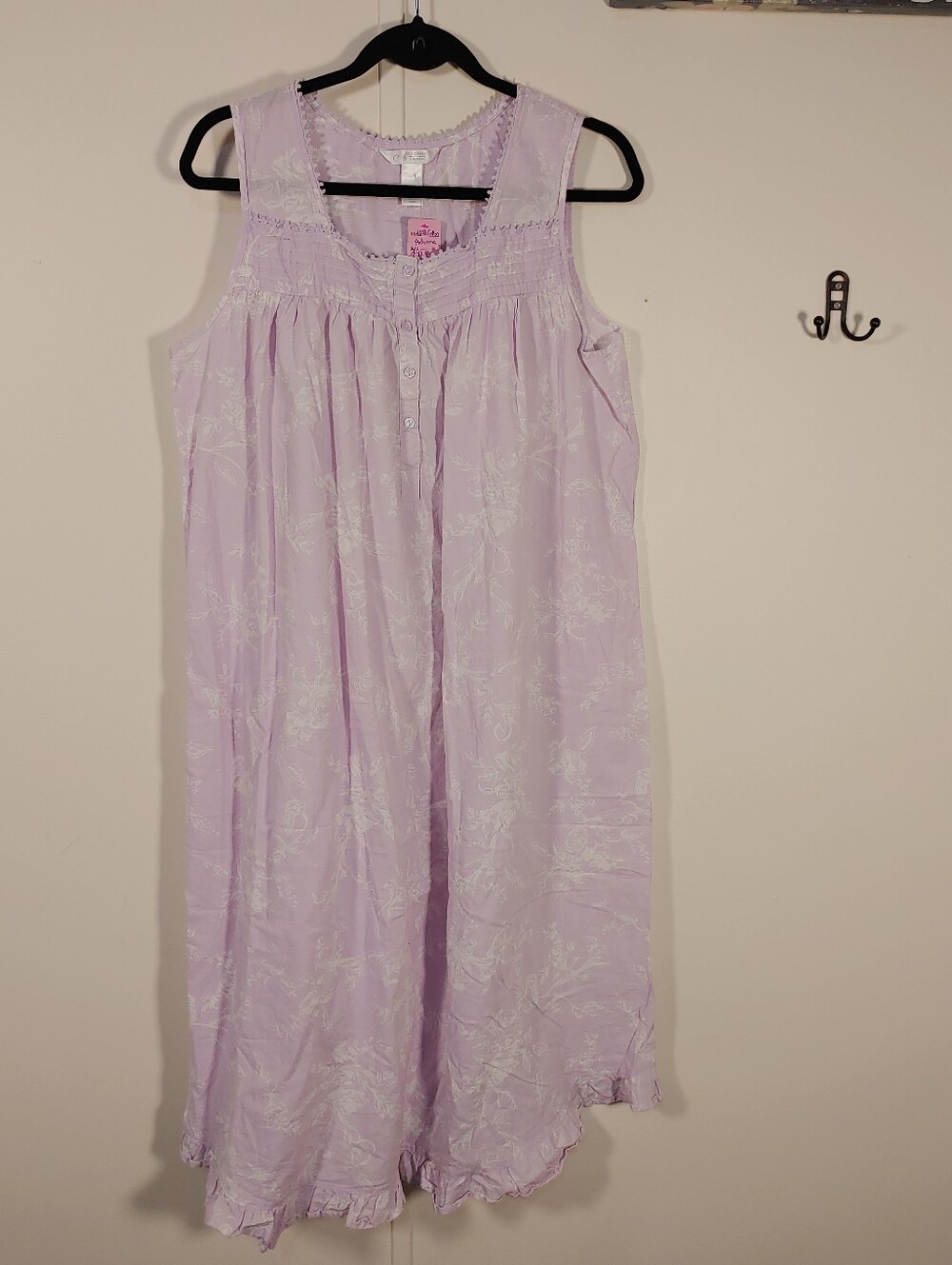 Feminine Adonna Large Purple/white Floral Sleeveless 100% Cotton nightgown - Picture 2 of 6